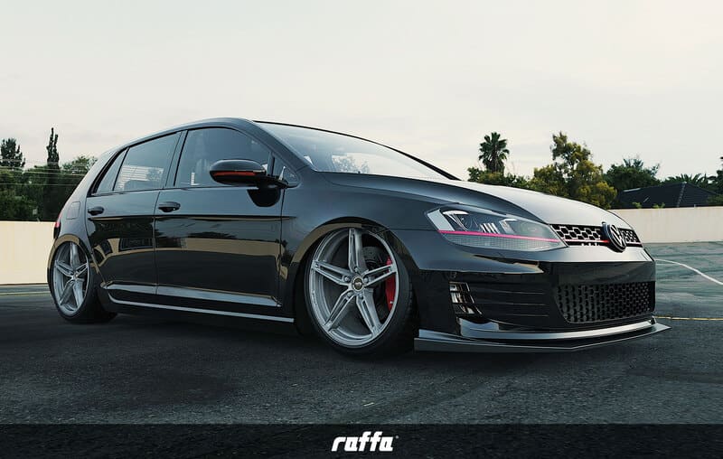 Raffa RF-01 na samochodzie