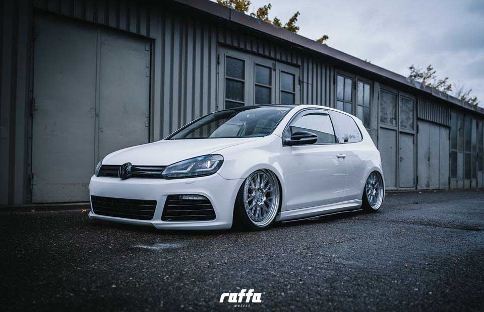 Raffa RS-03 na samochodzie