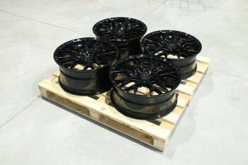 Komplet felg aluminiowych 20" Concaver CVR1 20x8 ET20 + 20x9 ET35 5x112 Gloss Black