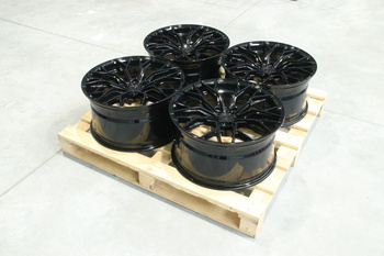 Komplet felg aluminiowych 20" Concaver CVR1 20x10 ET20 5x112 Gloss Black