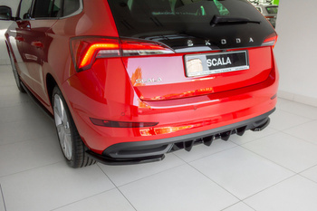 Dokładka tylna Maxton Skoda Scala (czarny połysk)