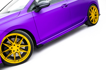 Dokładki progów Street Pro + Flaps Maxton Volkswagen Golf R Mk8 / Mk8 Facelift