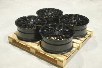 Komplet felg aluminiowych 21" Concaver CVR1 21x9 ET35 5x112 Gloss Black