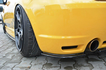 Splittery tylne boczne Maxton Volkswagen Golf MK4 R32 (czarny połysk)