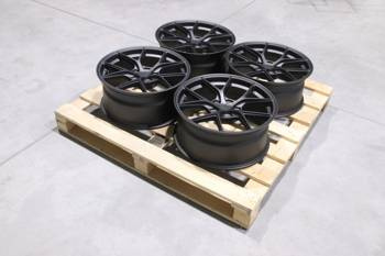 Komplet felg aluminiowych 18" Japan Racing SL01 18x8 ET28 + 18x8 ET22 5x110 Matt Gun Metal