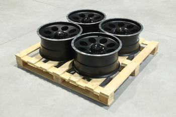 Komplet felg aluminiowych 18" Japan Racing JRX4 18X9 ET20 6x139,7 Matt Black w/ Machined Lip