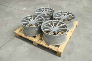 Komplet felg aluminiowych 20" Concaver CVR4 20x9 ET20 5x112 Gloss Silver