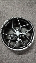 USED Felga aluminiowa 22" Concaver CVR2 22x10,5 ET18 5x112 Carbon Graphite