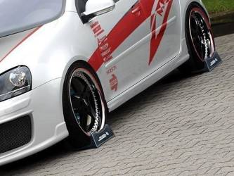 Dokładki progów Maxton Volkswagen Golf MK5 ( GTI Look )