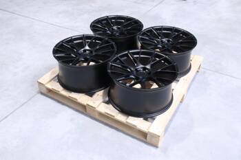 Komplet felg aluminiowych 20" Japan Racing JR42 20x10 ET35 + 20x10 ET23 5x108 Matt Black