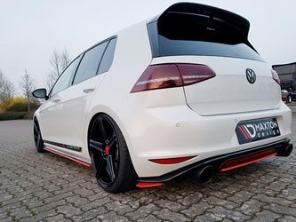 Splittery tylne boczne Maxton Volkswagen Golf MK7 GTI Clubsport (czarny połysk)